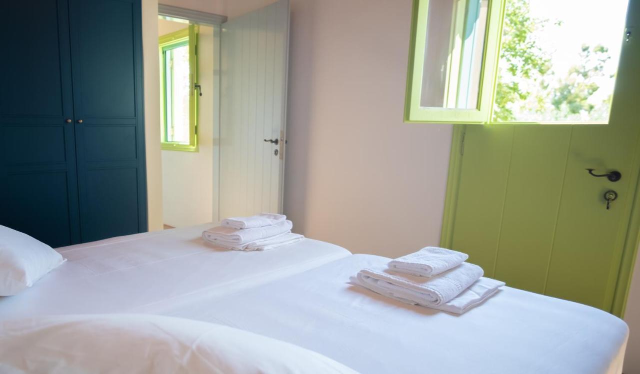 Simboro House - Kythoikies Holiday Houses Kýthira Esterno foto