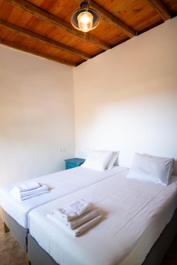 Simboro House - Kythoikies Holiday Houses Kýthira Esterno foto