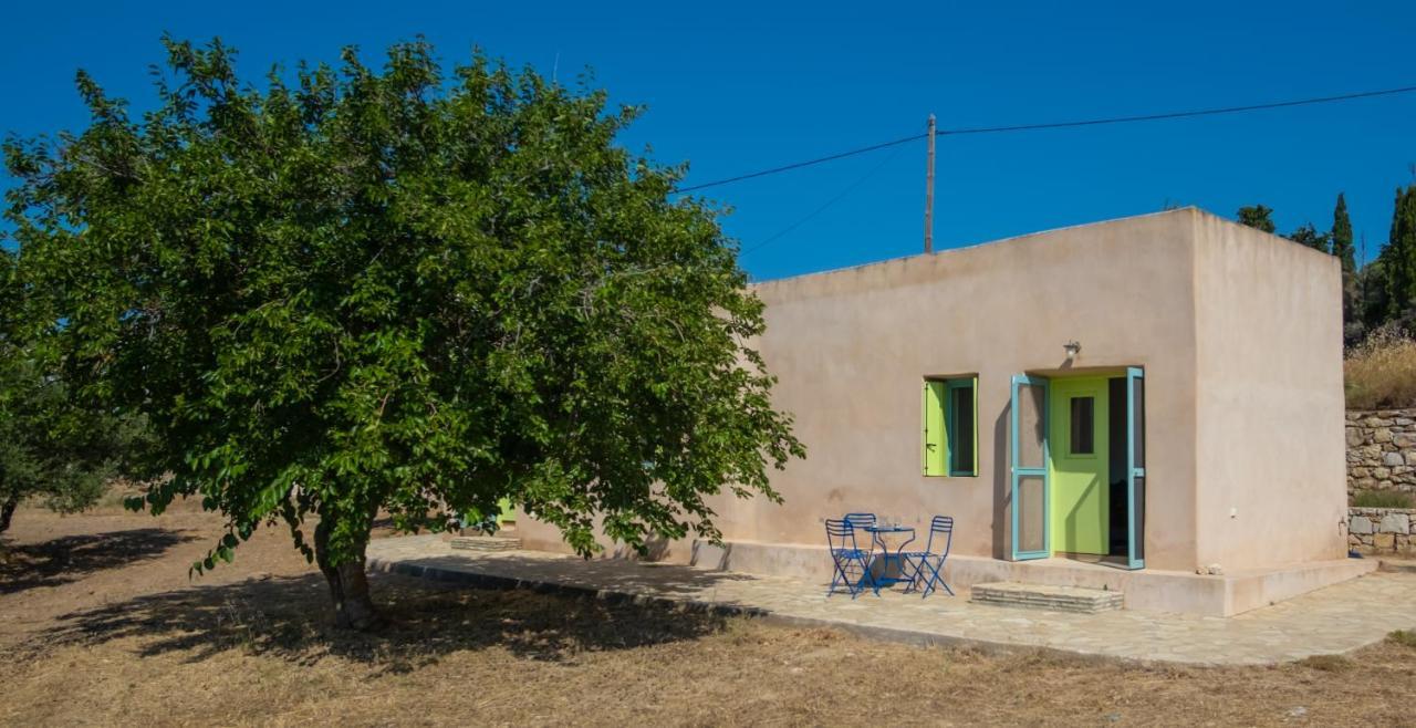 Simboro House - Kythoikies Holiday Houses Kýthira Esterno foto